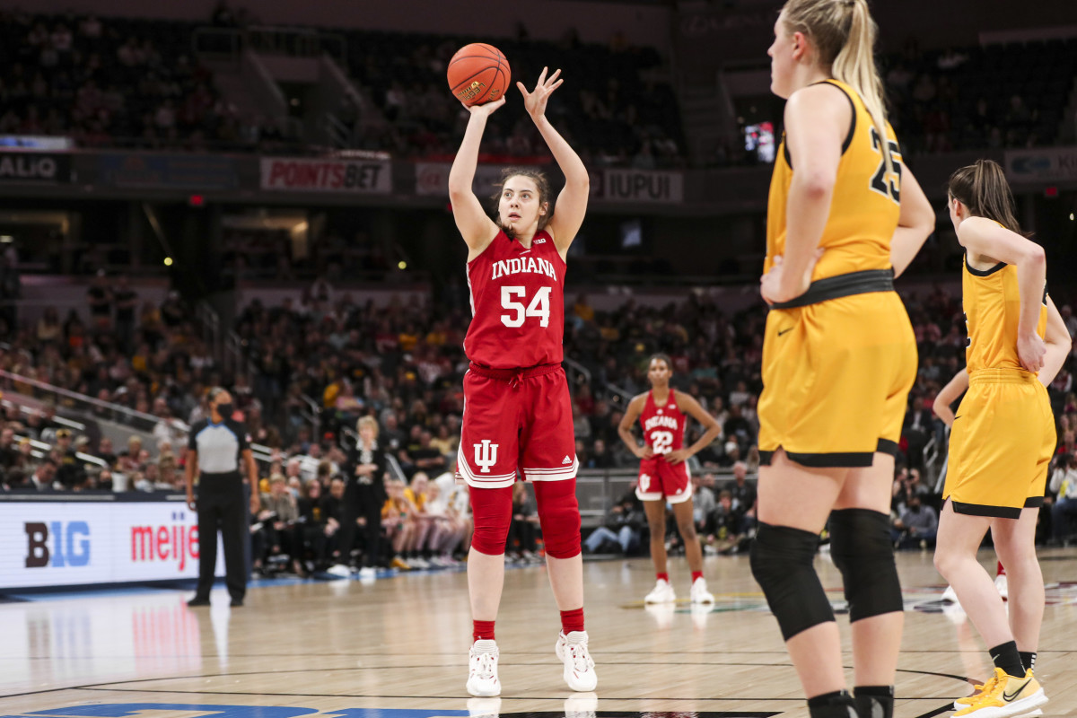 Mackenzie Holmes shoots a free throw in Indiana's Big Ten Tournament game versus Iowa.
